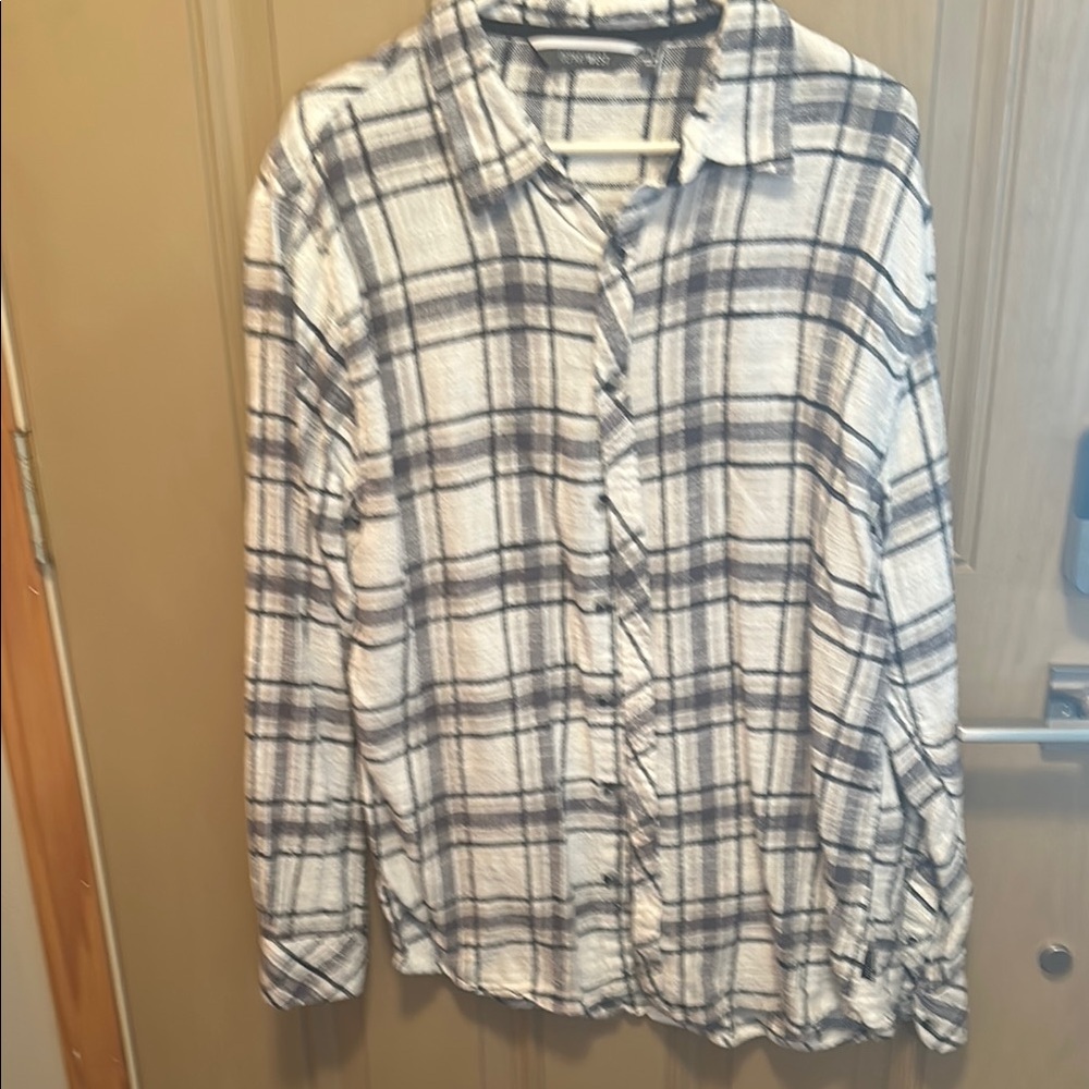 Casual Button Down Plaid Shirt - Black and White